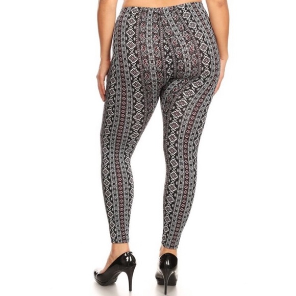 Plus size  leggings - Picture 3 of 4